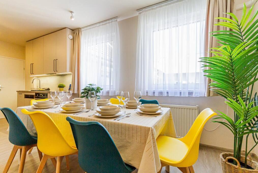 Roomy Apartment 80Sqm At City Center Free Parking Space, Ac & Balcony Βουδαπέστη Εξωτερικό φωτογραφία