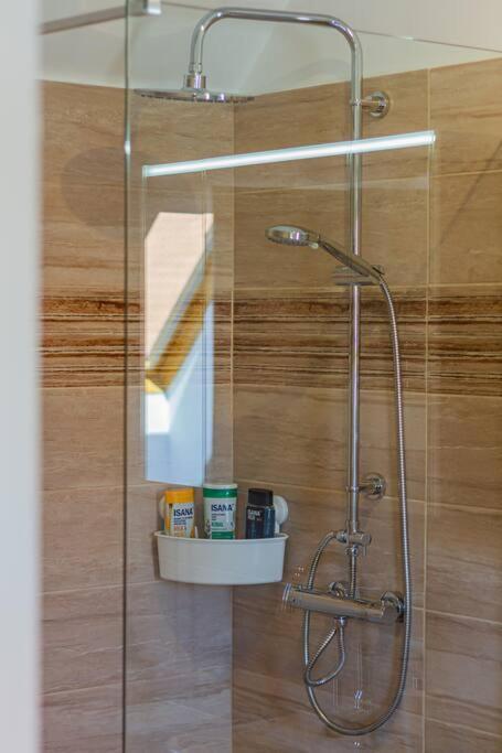 Roomy Apartment 80Sqm At City Center Free Parking Space, Ac & Balcony Βουδαπέστη Εξωτερικό φωτογραφία
