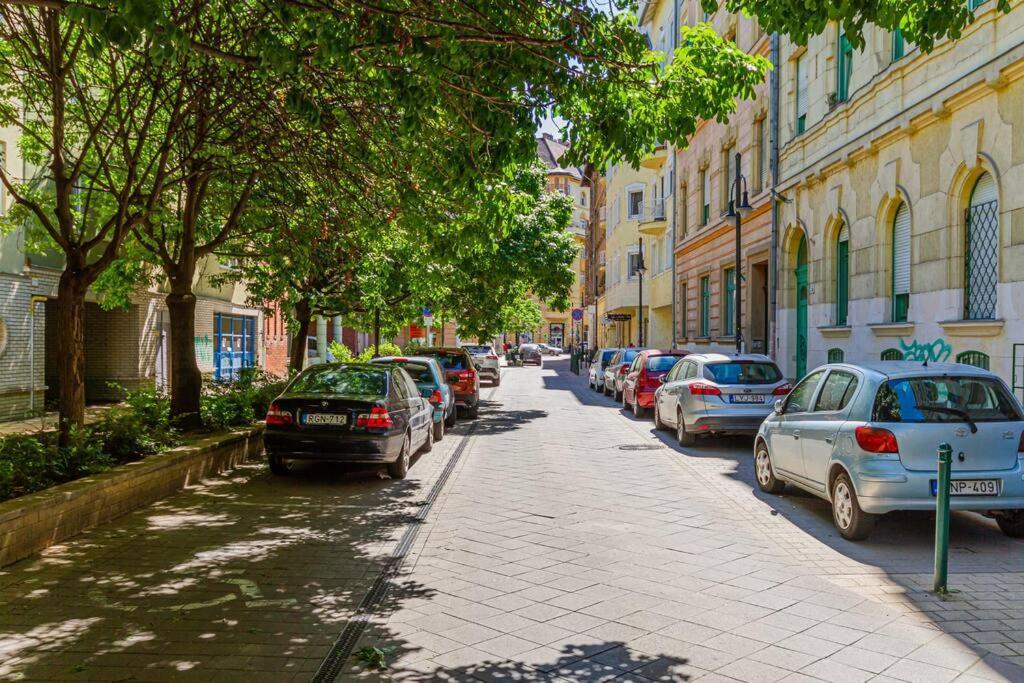 Roomy Apartment 80Sqm At City Center Free Parking Space, Ac & Balcony Βουδαπέστη Εξωτερικό φωτογραφία